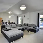 Single-Storey Villa With Private Pool