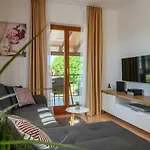 Stunning Home In Dobrani With Wifi