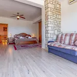 Villa Novela