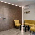 Modern Villa Ana With 2 Bedrooms In Tinjan