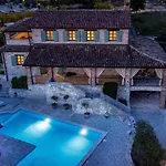 Rustic Villa Amyra With Pool And Grill In Porec