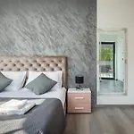 Modern Villa Nea With Outdoor Pool In Pula