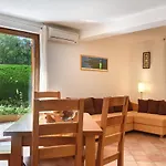 Grosse Wohnung Mit 2 Kuechen, 3 Schlafzimmer
