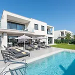 Villa Pina***** In Karigador/Novigrad