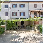 Apartments Vorfi