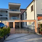 Sanja Apartments Rivarela