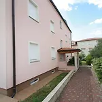 Apartment Mendikovic
