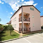 Apartment Mendikovic