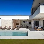 New 2024! Villa Levita With Pool