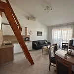 Apartment Mira