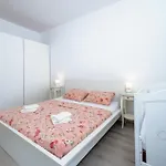 Cozy Apartment In Pula With Kitchen