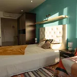 Zela Studio Apartment
