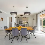 Holiday Home Villa Vatovac By Interhome