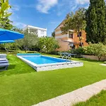 Villa Ketty In Fazana With Playground, Sea View And Private Pool