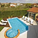 Villa Santa Domenica Near Porec With Private Pool & Garden