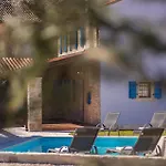 Beautiful Heritage Villa Croc With Pool In Buje