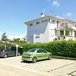 Apartments With A Parking Space Zambratija, Umag - 22711