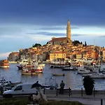 Apartments With Wifi Rovinj - 20845