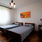 Nada 5 - Apartman S Pogledom Na More