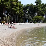 Apartments With A Parking Space Umag - 22473