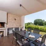 Holiday Home Villa Tola By Interhome