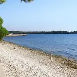 Apartments With A Parking Space Babici, Umag - 22437