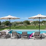 Villa Arestea