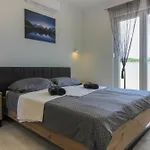 Ferienhaus Mit Privatpool Fuer 7 Personen Ca 130 Qm In Sisan, Istrien Suedkueste Von Istrien
