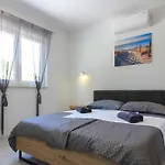 Ferienhaus Mit Privatpool Fuer 7 Personen Ca 130 Qm In Sisan, Istrien Suedkueste Von Istrien