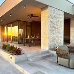 Pure Eidos, Luxury Villa