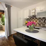 Apartments In Porec/Istrien 9923