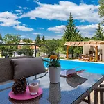 Holiday Home In Tinjan - Istrien 44359