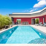 Villa Lm
