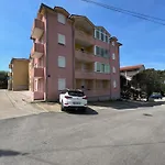 Apartment Tania
