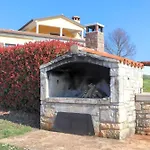 Beautiful Villa Kadore With Pool In Porec