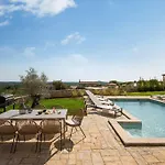 Rustic Villa Reichardia With A Pool In Istria