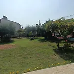Casa Vacanza Con Giardino