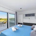 Villa Impression By Istrialux