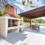 Villa Tea In Central Istria With Private Pool For 10 Persons