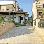 Neues Studio Mit Meerblick In Zambratija