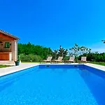 Rustic Villa Stella Polaris In Visnjan