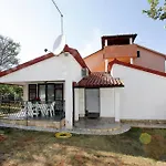 Apartments Pavic Valbandon
