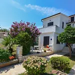 Apartments Dragica