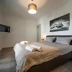 Villa Luen Near Pula With Large Garden And Private Pool For Families