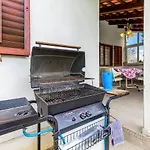 Komplett Umzaeuntes Ferienhaus Mit Klima, Wlan