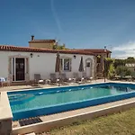 Oberhalb Des Limfjords Liegt Diese Ferienwohnung Mit Pool, Terrrasse Und Grillplatz