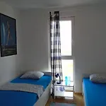 Komfortable Ferienwohnung Mit Balkon Und Meerblick