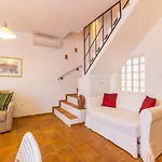 Komfortable Ferienwohnung Mit Balkon Und Meerblick