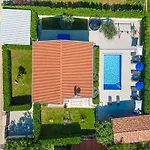 4 Bedroom Villa Near Porec