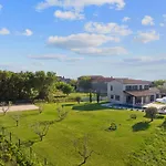 Villa Stellar